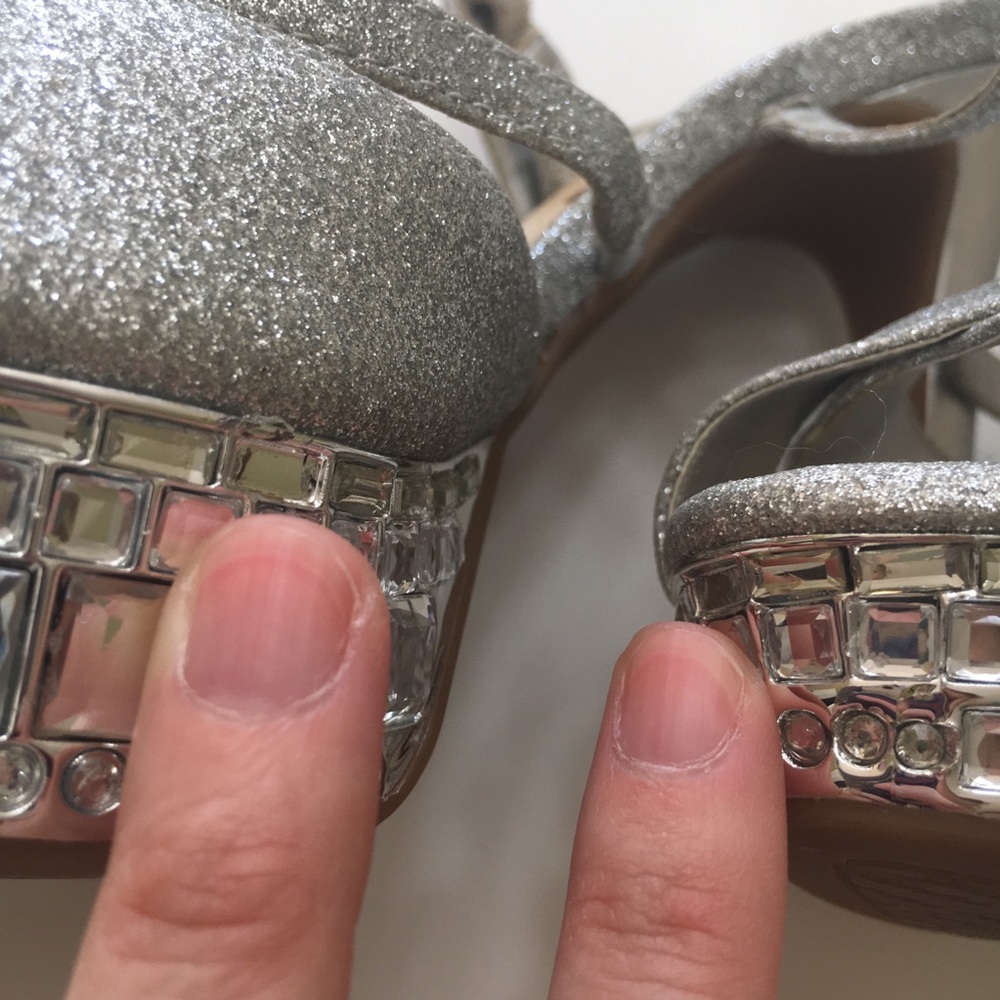 Gianni Bini Silver Glitter and Jeweled Heels, sz 7 - Picture 8 of 8